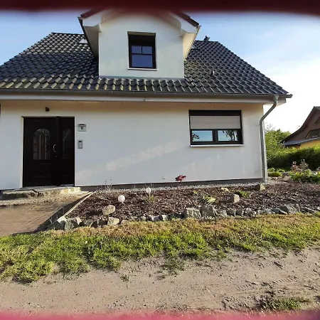 Zauberhaftes Ferienhaus Birkentraum * Trassenheide